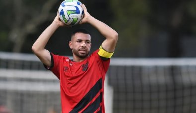 LEO ATAIDE.jpg