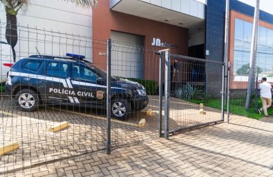 Office crime - renato nery