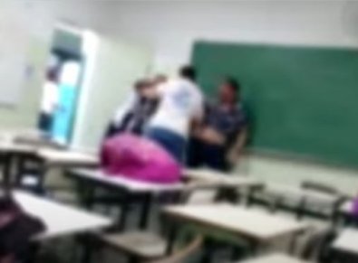 escola-briga.JPG
