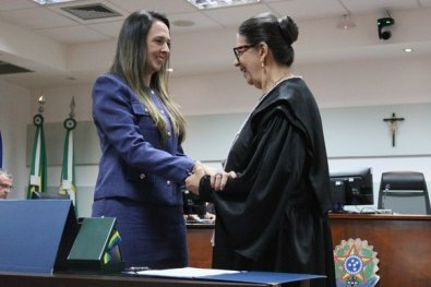 JUIZA JULIANA PAIXAO.jpg