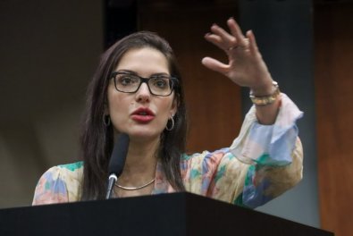 JANAINA RIVA.jpg