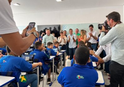 ESCOLA INAUGURACAO1.jpg