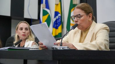 paula calil.jpg