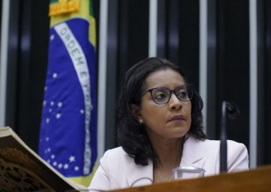 GISELA SIMONA.jpg