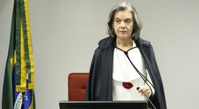 CARMEM LUCIA.jpg