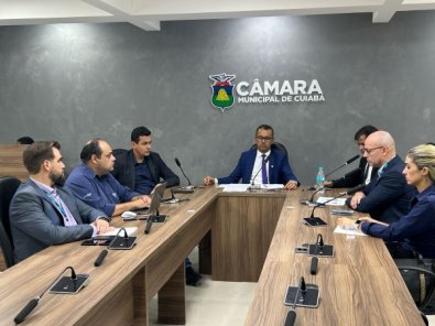 LEONARDOMENNA-CAMARA.jpg