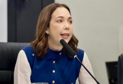 MAYSA LEAO.jpg