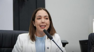 MAYSA LEAO.jpg