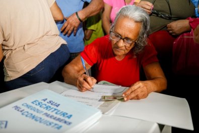 entrega escrituras1.jpg