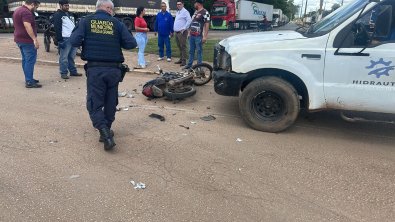 acidente moto e caminhonete.jpg
