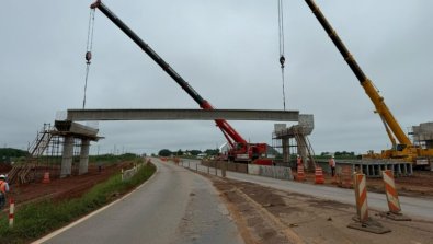 CONSTRUCAO PONTE.jpg