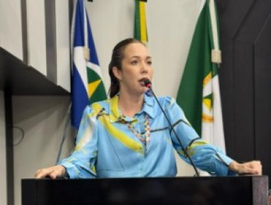 MAYSA LEAO.jpg
