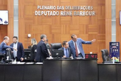 deputados-assembleia