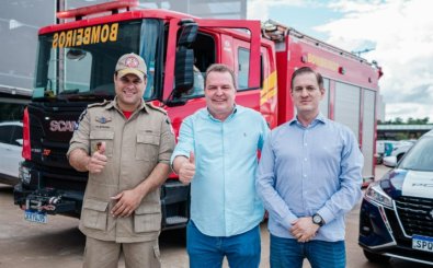MAX E BOMBEIROS.jpg