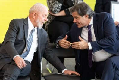 LULA E HADDAD.jpg