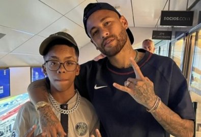BOCA 09 E NEYMAR.jpg