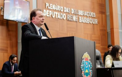 MAX RUSSI.jpg