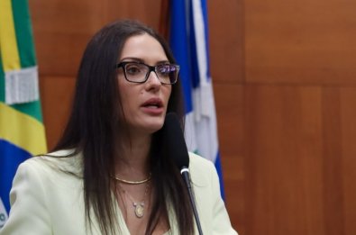 JANAINA RIVA (2).jpg