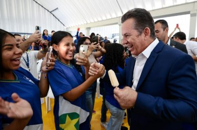 MAURO MENDES ESCOLA.jpg