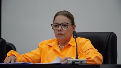 paula calil 