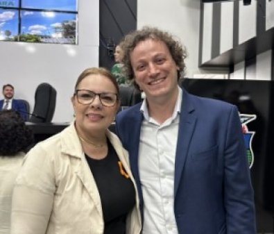 PAULA CALIL E MEDICO.jpg