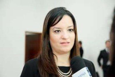 Clï¿½udia Anffe Nunes da Cunha,.jpg