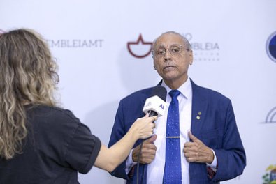julio campos.jpg