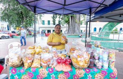 FEIRA AGRICULTUA FAMILIAR1.jpg