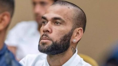 DANIEL ALVES.jpg