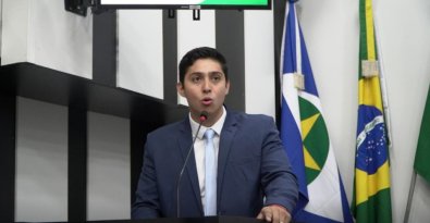 GUSTAVO PADILHA.jpg