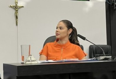 Michelly Alencar.jpg
