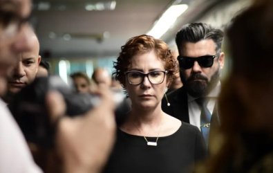 CARLA ZAMBELLI.jpg