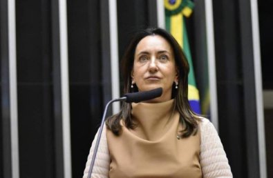 ROSANGELA MORO.jpg