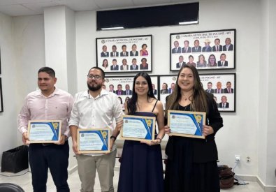 MOCAO DE APLAUSOS JUIZA KATIA RODRIGUES1.jpg