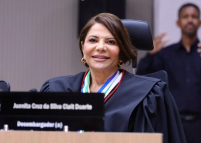 JUANITA CRUZ.jpg