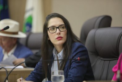 janaina riva.jpg