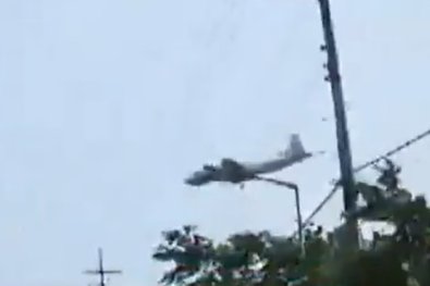 QUEDA AVIAO.jpg