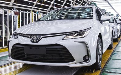 corolla-toyota].jpg