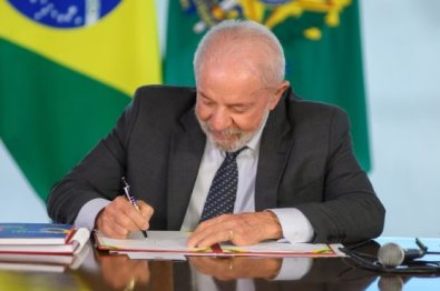 LULA.jpg