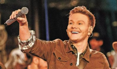 MICHEL TELO.jpg