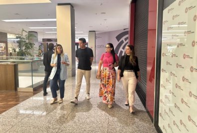 samantha-shopping-vacina.jpg
