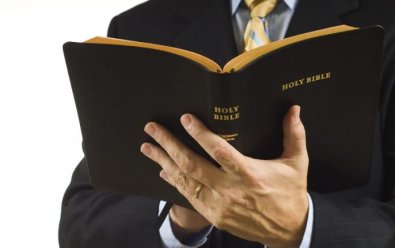 pastor-biblia.jpeg