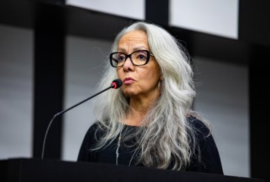 dra lucia helena.jpg