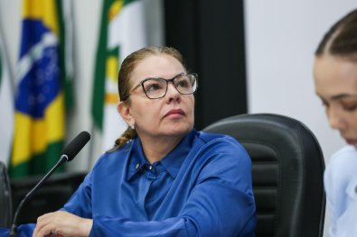 PAULA CALIL.jpeg