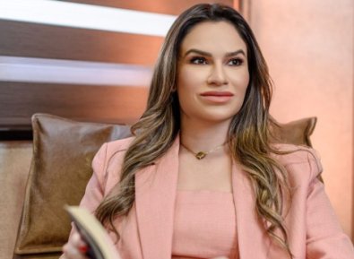 aline barini nespoli.jpg