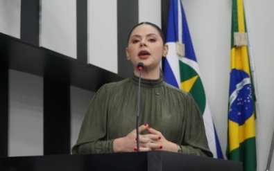 Michelly Alencar.jpg