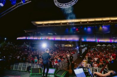 SHOW MICHEL TELO