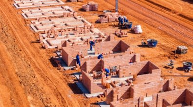 OBRAS CASAS LUCAS DO RIO VERDE1.jpg