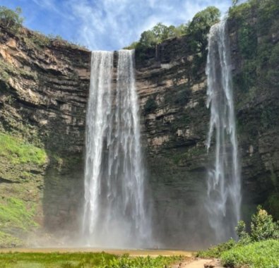cachoeira baliza.jpg