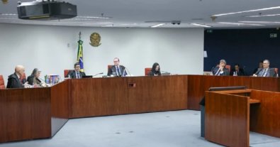 SESSAO STF.jpg